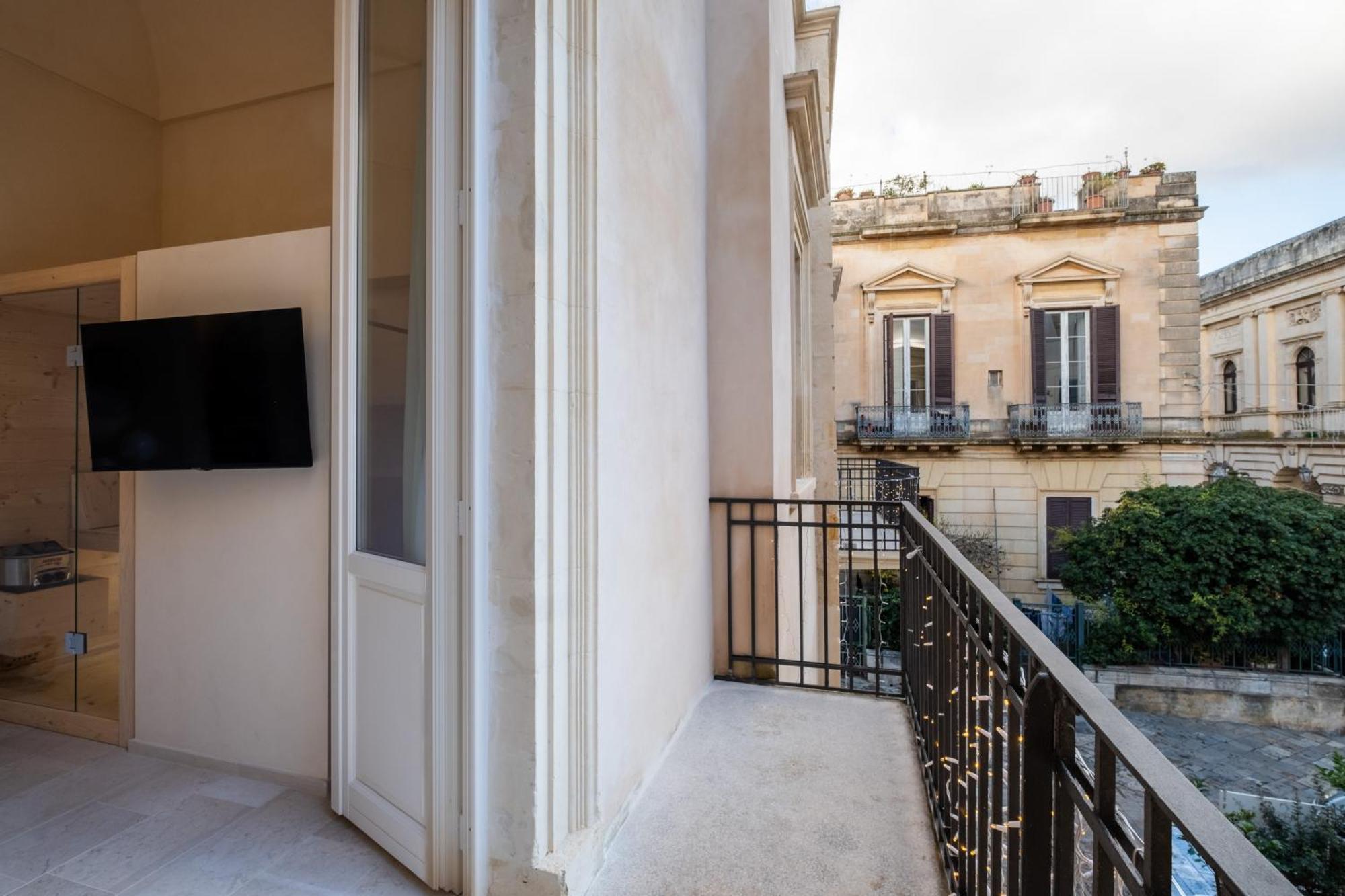 Palazzo Paisiello - Luxury Rooms レッチェ 部屋 写真