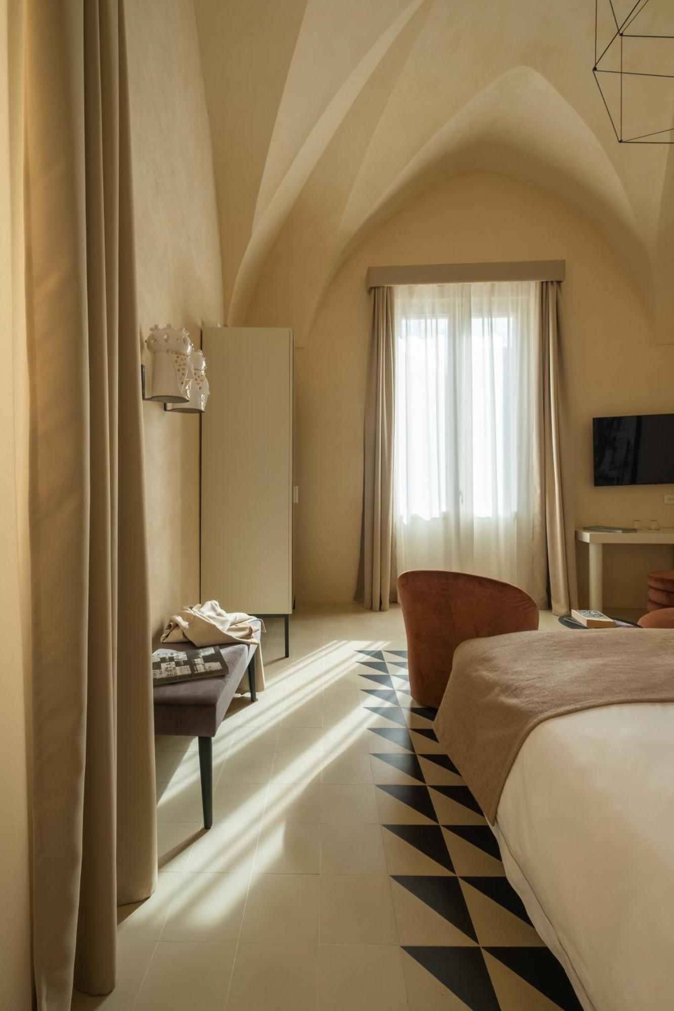 Palazzo Paisiello - Luxury Rooms レッチェ エクステリア 写真