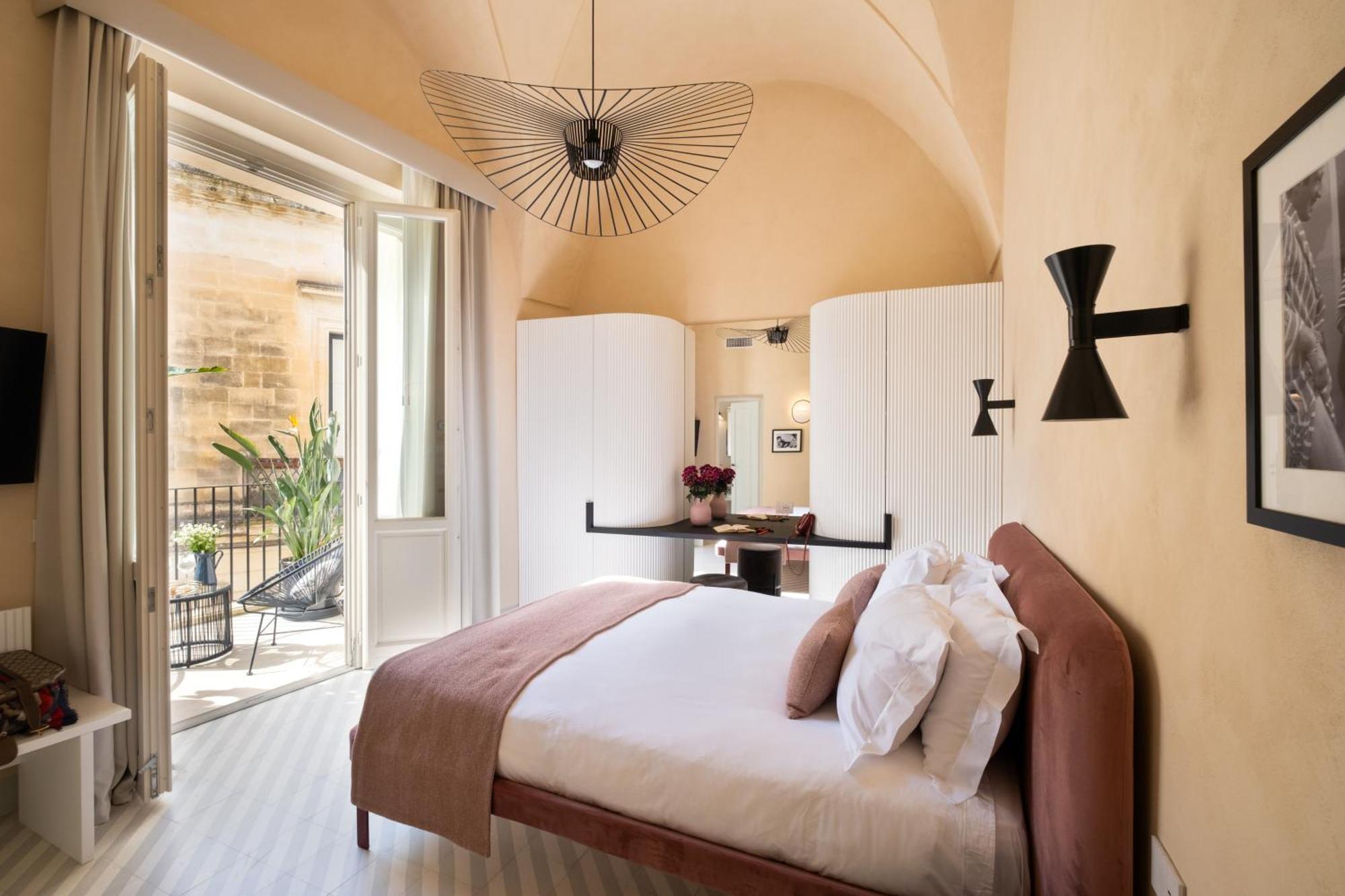 Palazzo Paisiello - Luxury Rooms レッチェ エクステリア 写真