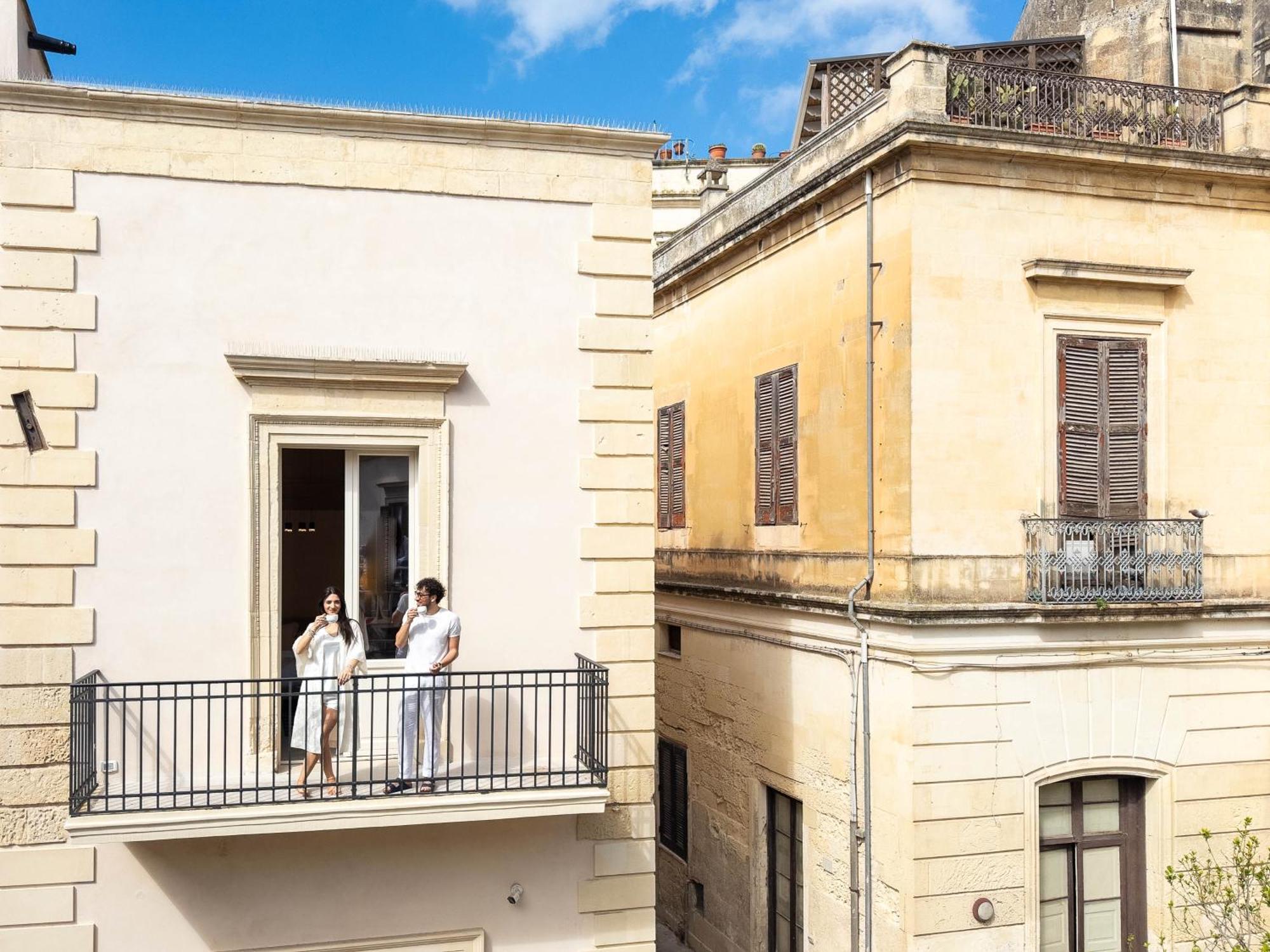 Palazzo Paisiello - Luxury Rooms レッチェ エクステリア 写真